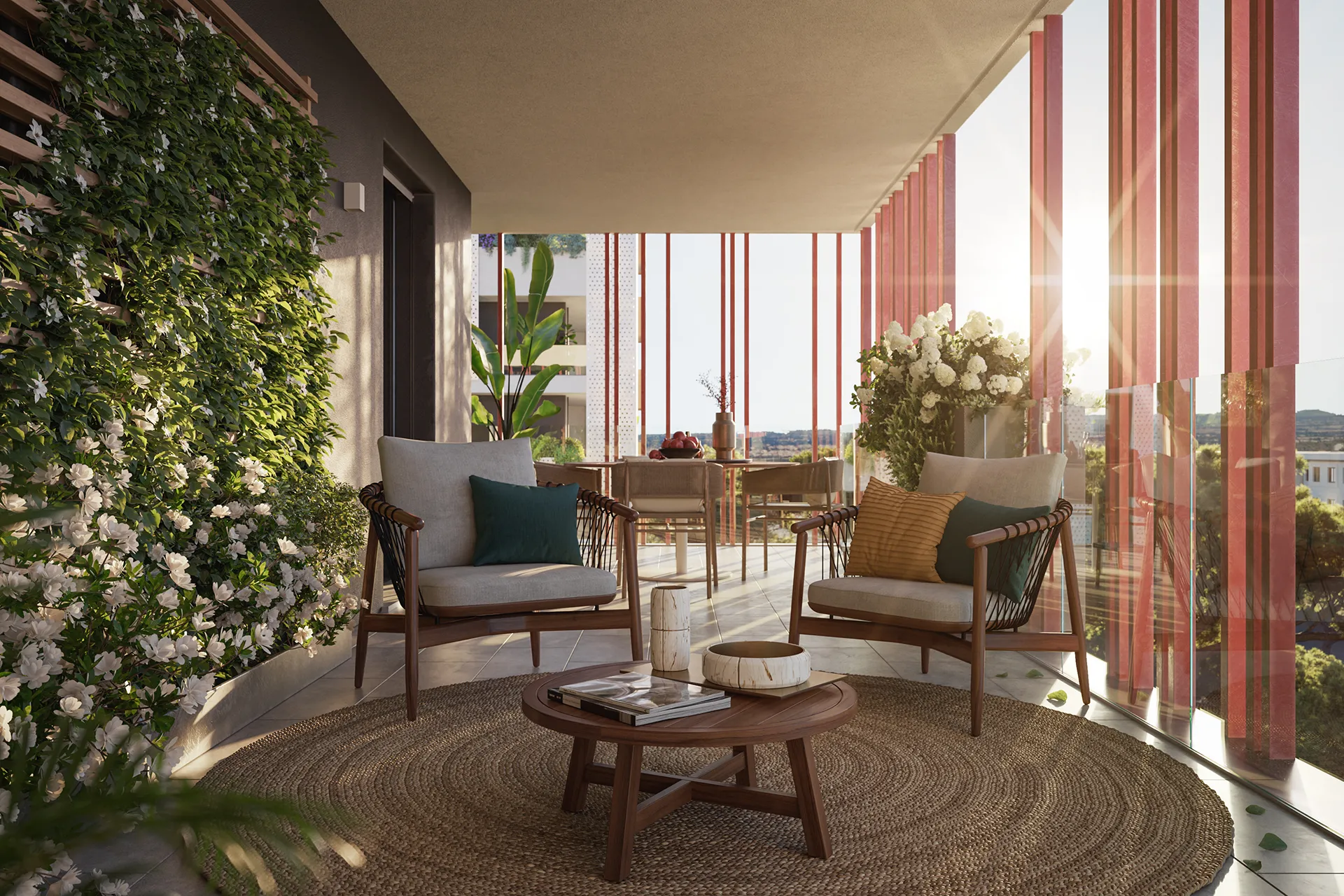 Terrazzo moderno con arredi da esterno in legno, parete verde verticale, tappeto in fibra naturale e vista panoramica al tramonto, ideale per arredamento outdoor elegante e sostenibile